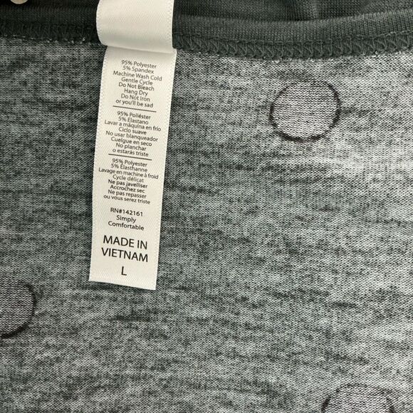 Women's LuLaRoe Grey Tunic Top w Black Dots "Lynnae" Print, Size Large NWT's - Picture 6 of 9